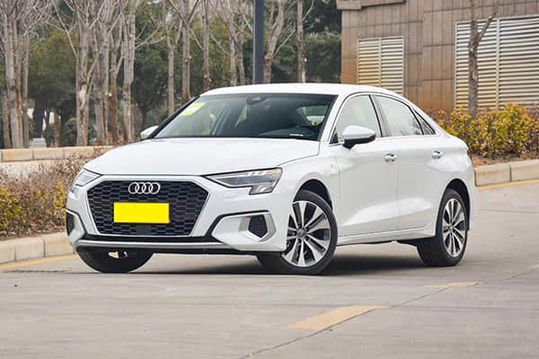 五菱推出“吉姆尼”，方盒子造型+双联屏+后置后驱，才7.68万起