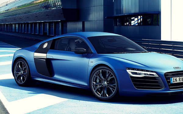 宾利EXP15发布，外观像国产造车新势力，3门3座半私密座椅